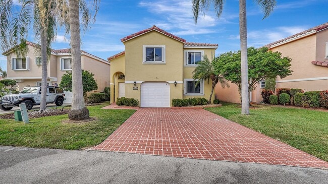 1044 SE 6th Ct in Dania Beach, FL - Building Photo - Building Photo