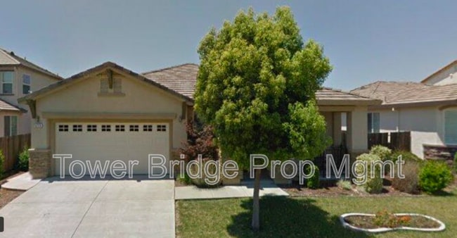 property at 5715 La Venta Way