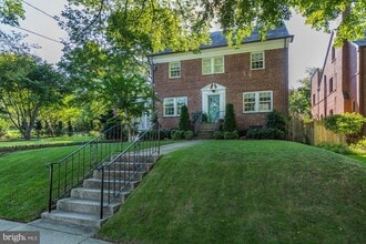 5801 Nebraska Ave NW in Washington, DC - Building Photo - Building Photo