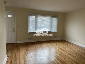 3316 Wild Cherry Rd in Windsor Mill, MD - Foto de edificio - Building Photo