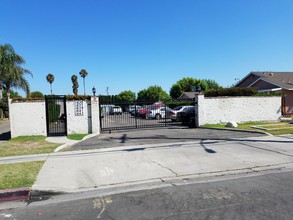 The Groves Apartments in Anaheim, CA - Building Photo - Other