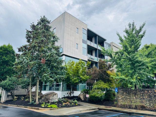 property at 130 Arizona Ave NE