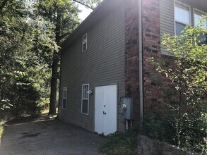 2 Millom Ln in Bella Vista, AR - Building Photo - Building Photo