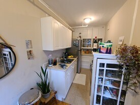 1619 Commonwealth Ave, Unit BIG ONE BED in Boston, MA - Building Photo