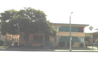 4900-4906 Coliseum St in Los Angeles, CA - Building Photo
