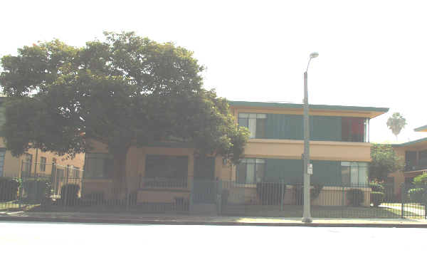 4900-4906 Coliseum St in Los Angeles, CA - Building Photo