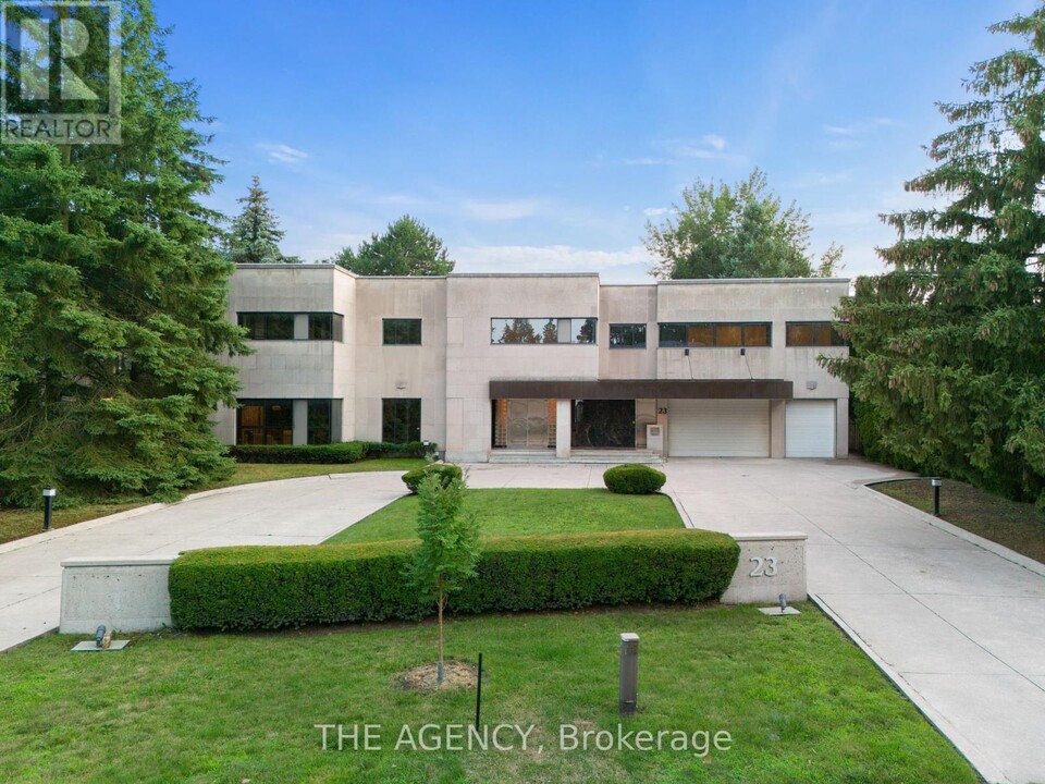 23 Bayview Ridge in Toronto, ON - Building Photo