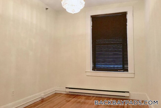 913 Boylston St in Boston, MA - Foto de edificio - Building Photo