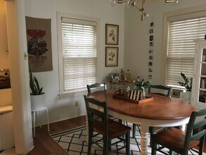 3502 Hollywood in Austin, TX - Building Photo - Building Photo