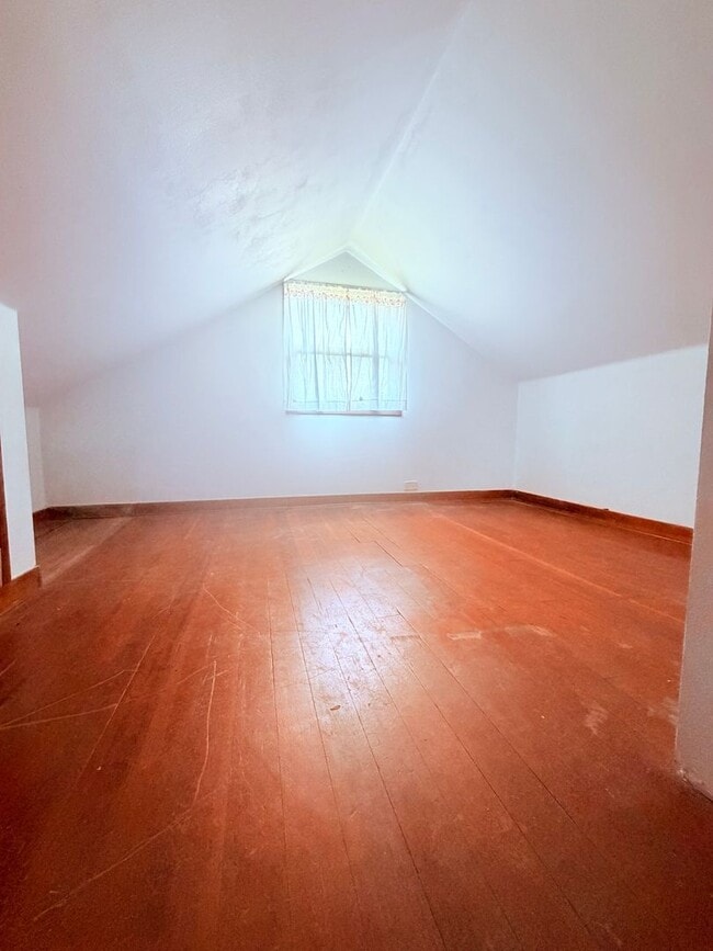 property at 516 N Washington St