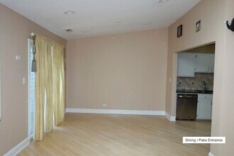 135 Morningside Ln E in Buffalo Grove, IL - Building Photo - Building Photo