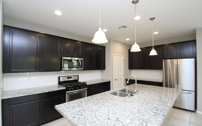 12110 W Desert Moon Way in Peoria, AZ - Building Photo - Building Photo