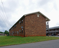 Eastway Apartments in Winston-Salem, NC - Foto de edificio - Building Photo