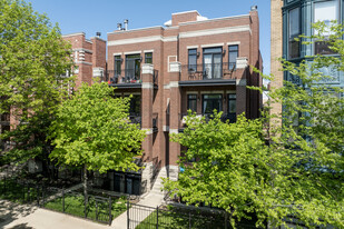 2623 N Sheffield AVE Apartments