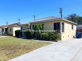 4312 Camerino St in Lakewood, CA - Building Photo