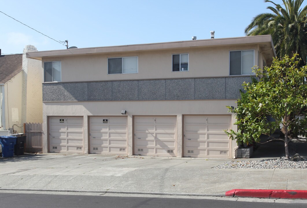 323 California Ave in South San Francisco, CA - Foto de edificio