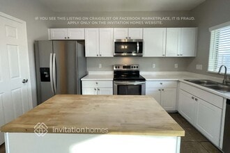 1421 S 123rd Dr in Avondale, AZ - Foto de edificio - Building Photo