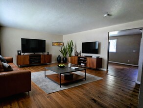 5293 Carr St in Arvada, CO - Building Photo - Building Photo
