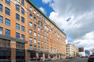 Artist Building at 300 Summer Street in Boston, MA - Building Photo - Building Photo