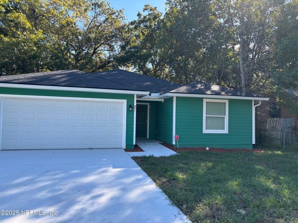 951 Superior St in Jacksonville, FL - Building Photo