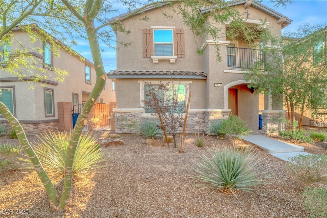 2718 Hammetts Landing Walk in Henderson, NV - Foto de edificio