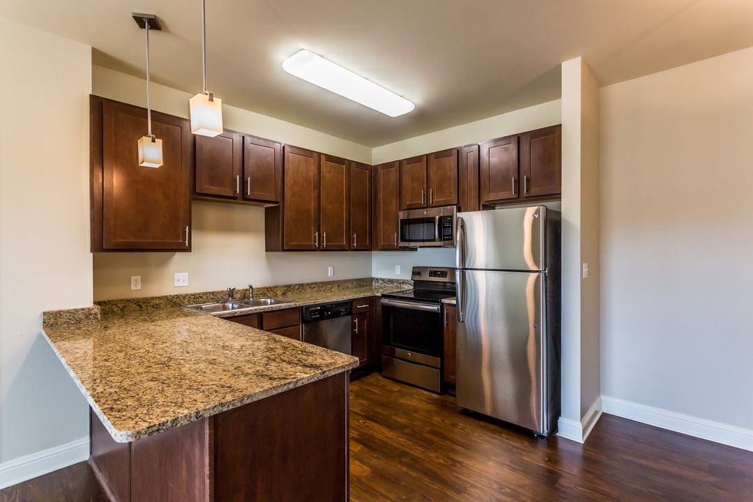 The Corridor Apartments in Shreveport, LA - Building Photo