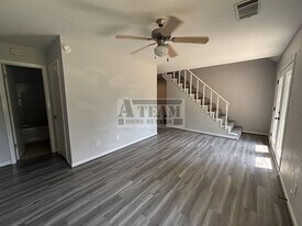 124 Timber Crest in Mabank, TX - Building Photo
