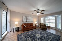 7935 Kendalia Dr photo'