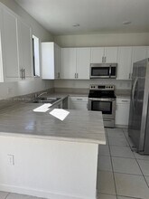 13162 SW 233rd St in Homestead, FL - Building Photo - Building Photo