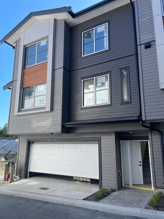 property at 7895 162 St