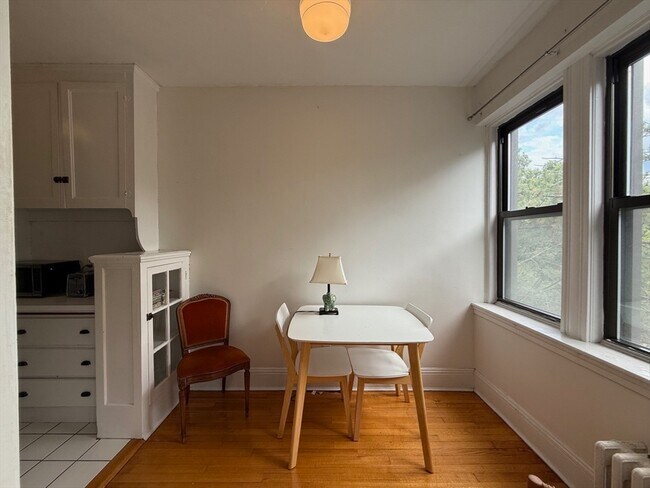 145 Englewood Ave in Boston, MA - Building Photo - Building Photo