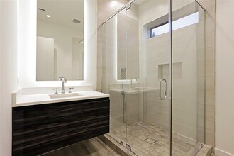 815 W 24th St in Houston, TX - Building Photo - Building Photo