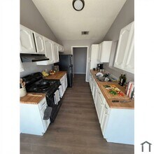 8301 View Ridge Dr in Austin, TX - Building Photo - Building Photo