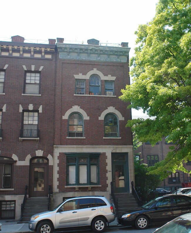 360 State St in Albany, NY - Foto de edificio - Building Photo