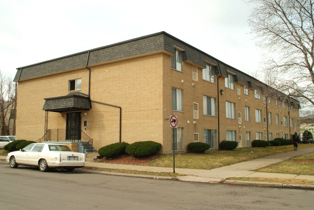 Penrod Manor/Faust Manor Apartments in Detroit, MI - Foto de edificio - Building Photo