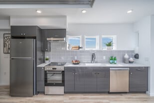 The Harp in Seattle, WA - Building Photo