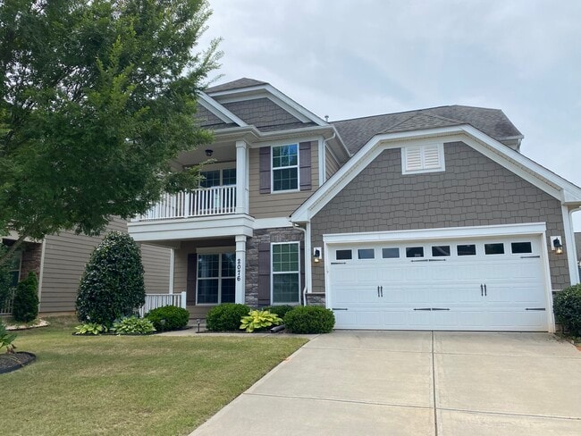 property at 2076 Waverly Ct