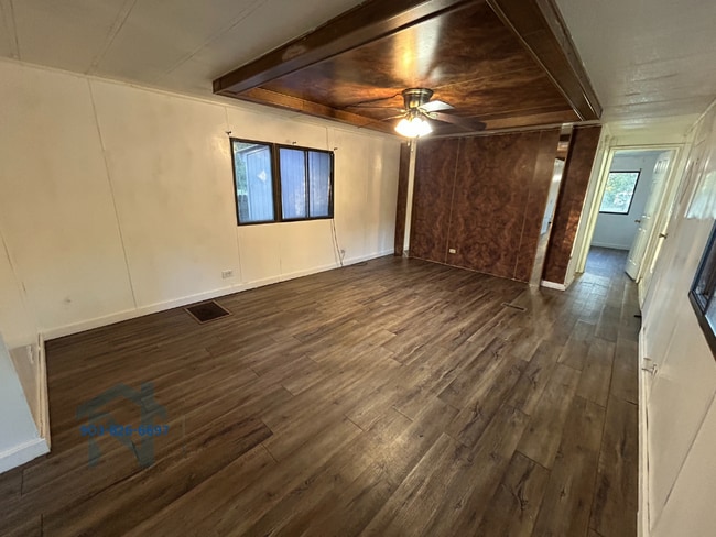 605 W Taylor St in Atlanta, TX - Building Photo - Building Photo