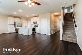 9822 Copper Ranch Trail in Richmond, TX - Foto de edificio - Building Photo