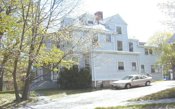 16-18 Grand View Ave in Quincy, MA - Building Photo