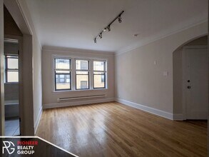 2315 N Rockwell St in Chicago, IL - Foto de edificio - Building Photo