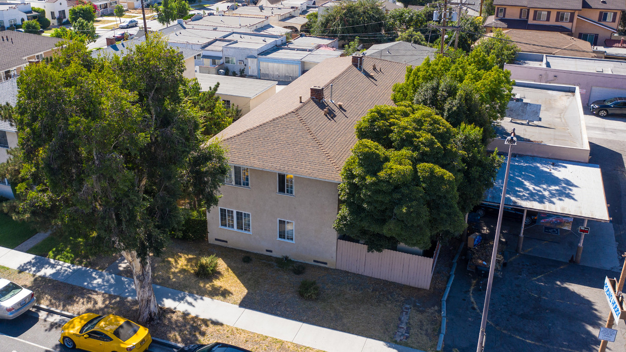 1840 W Glenoaks Blvd in Glendale, CA - Building Photo