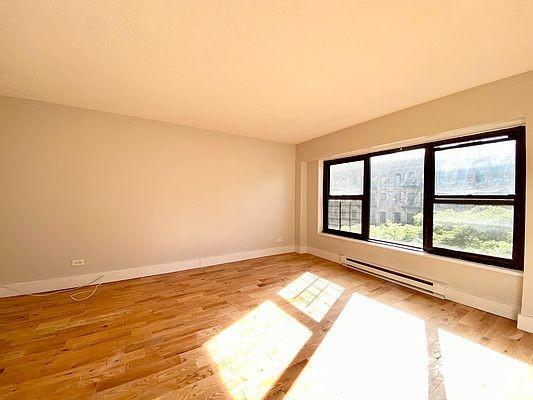 410 St Nicholas Ave in New York, NY - Building Photo - Building Photo