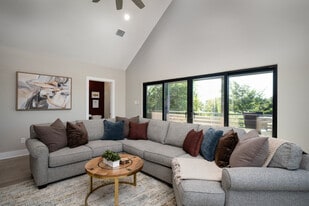 100 Moss St in College Station, TX - Building Photo