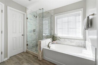 943 Bendleton Dr in Woodstock, GA - Building Photo - Building Photo