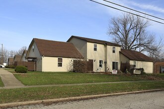 Woodbine Apartments in Ashtabula, OH - Building Photo - Building Photo