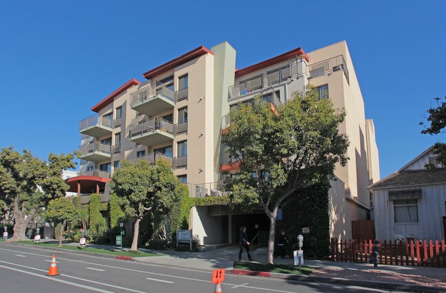 PR SM Capri LLC in Santa Monica, CA - Building Photo - Building Photo