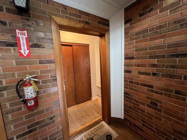 481 Duane Terrace in Glen Ellyn, IL - Building Photo - Building Photo