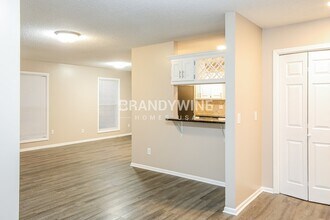 2025 NW 49th St in Kansas City, MO - Foto de edificio - Building Photo