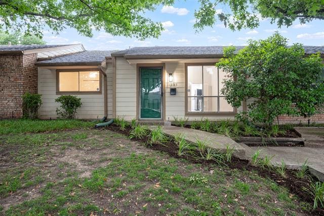 property at 13743 Brookgreen Cir